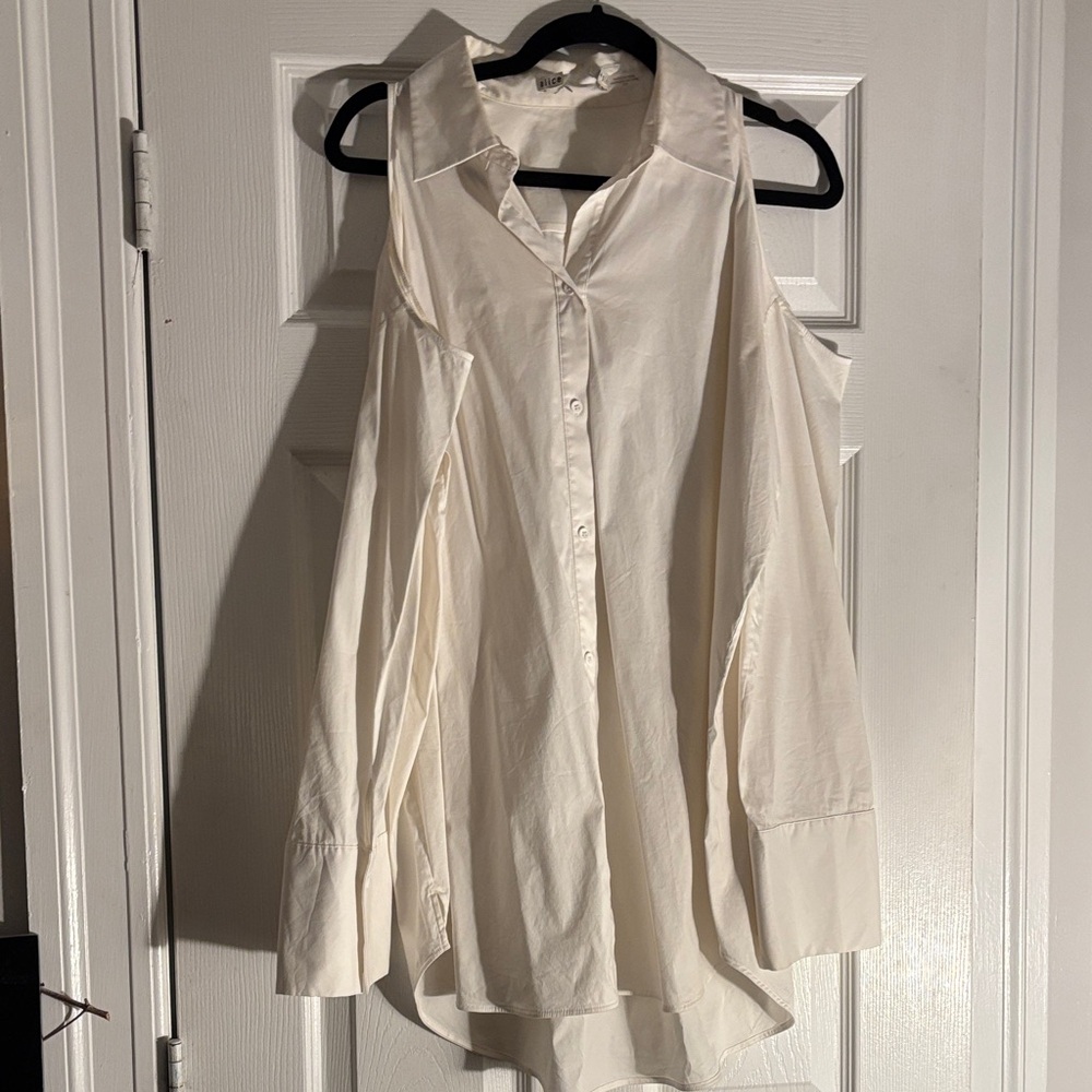 Alice&Olivia Elegant White Women's Cold Shoulder Button Down oversized Blouse
